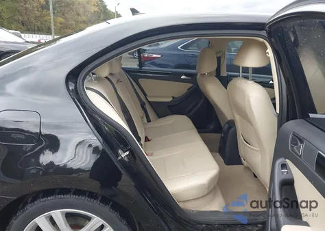 2015 Volkswagen Jetta 2.0L Tdi Sel z USA, uszkodzony, nr VIN 3VWLA7AJ6FM295814